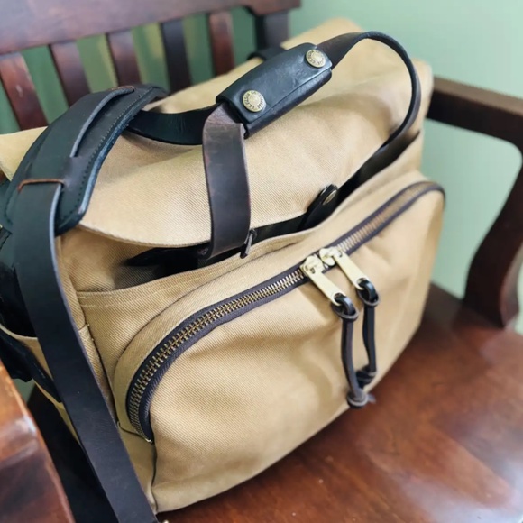 Filson Padded 258 Briefcase - Picture 3 of 6